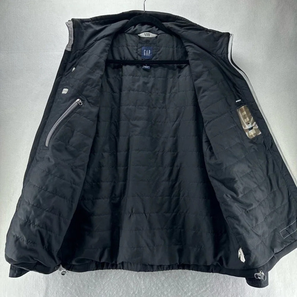 GAP Jacket Mens Size XL Quilted Lined Full Zip Long Sleeve Outdoor Nylon Black - Picture 2 of 14